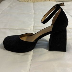 Tuckernuck Matisse Misha Black Velvet Platform Pumps with Ankle Strap